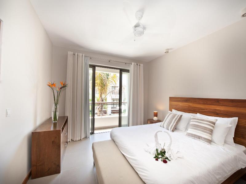 La Residence Beach By Horizon Holidays Bain Boeuf Exteriör bild